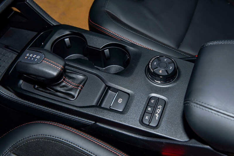 ford-ranger-raptor-may-xang-moi-tai-da-nang (4)