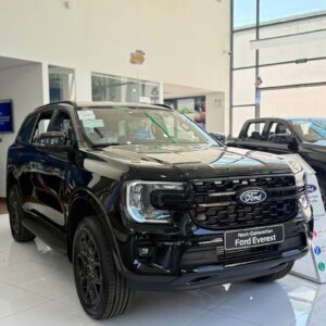 ford everest sport màu đen tại đà nẵng